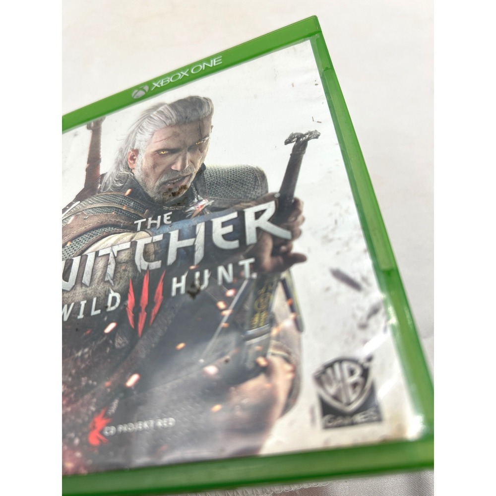 The Witcher 3 Wild Hunt Xbox One Game with Soundtrack CD and Manual WB Games - Picture 4 of 11